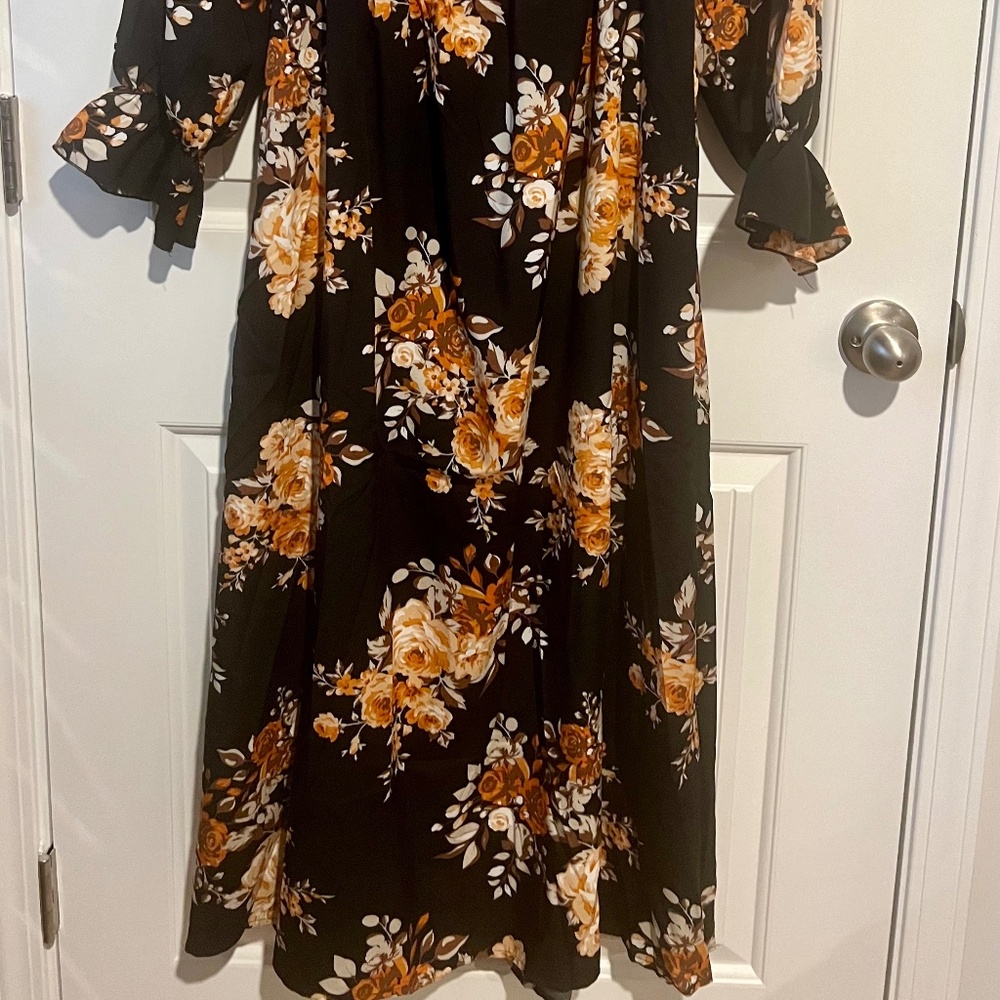 Womens Black Floral Maxi Romper - Picture 3 of 4